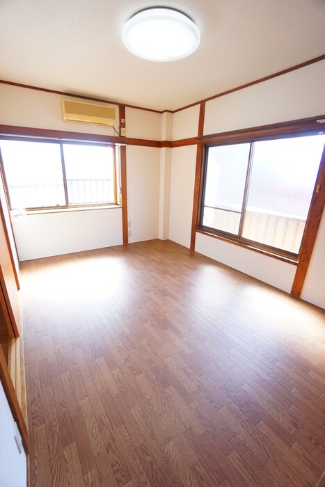 物件内観写真7　(居室)