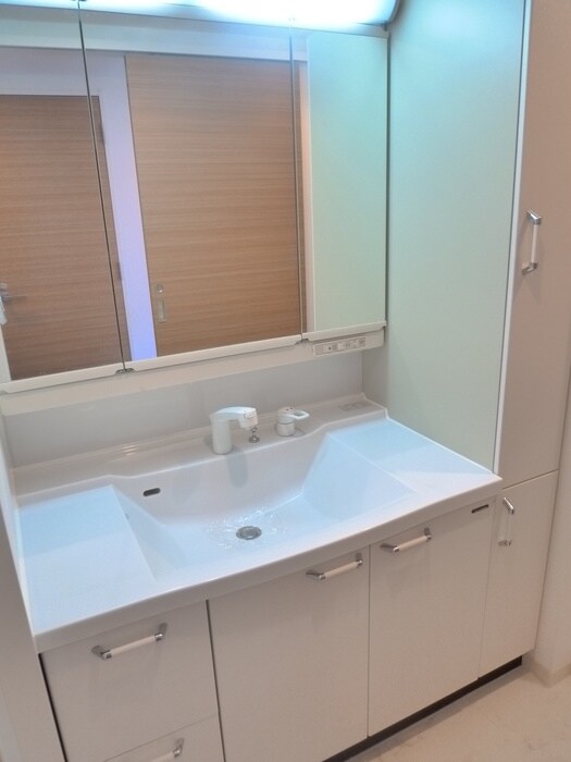 物件内観写真9　(洗面)