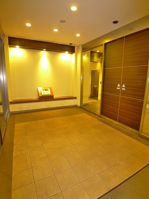 千葉ポ－トイ－ストの建物設備