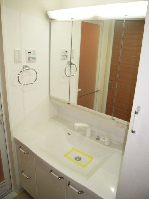 物件内観写真10　(洗面)