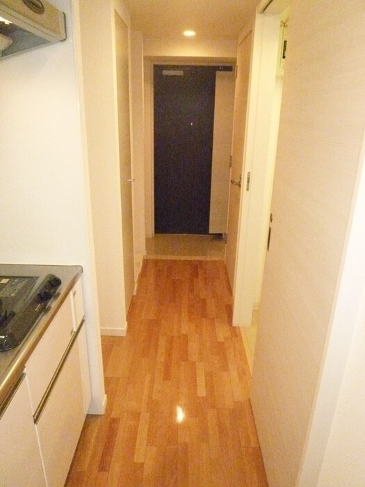 物件内観写真14　(廊下)