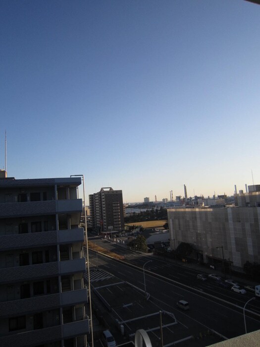 物件内観写真16　(室内からの展望)