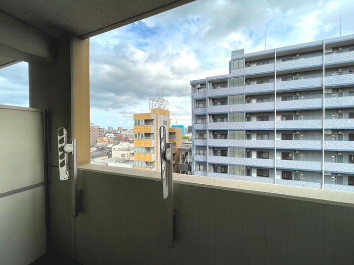 物件内観写真22　(室内からの展望)