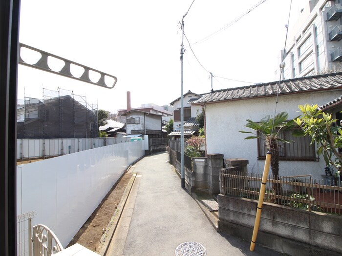 物件内観写真16　(室内からの展望)