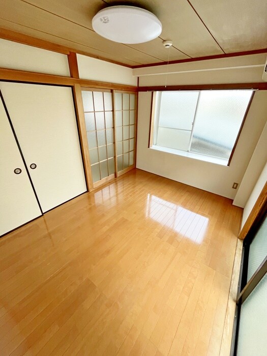 物件内観写真9　(居室)