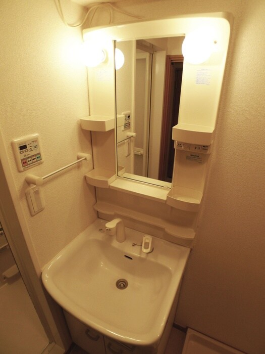 物件内観写真12　(洗面)