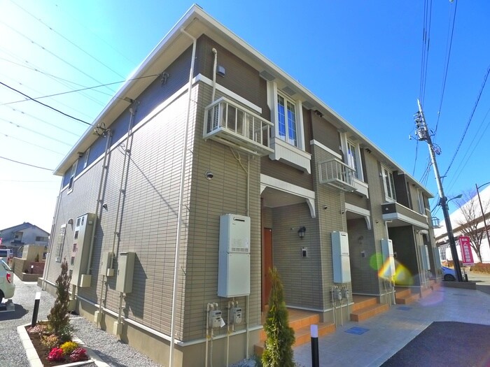 物件外観写真3　(エントランス部分)