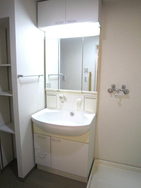 物件内観写真11　(洗面)