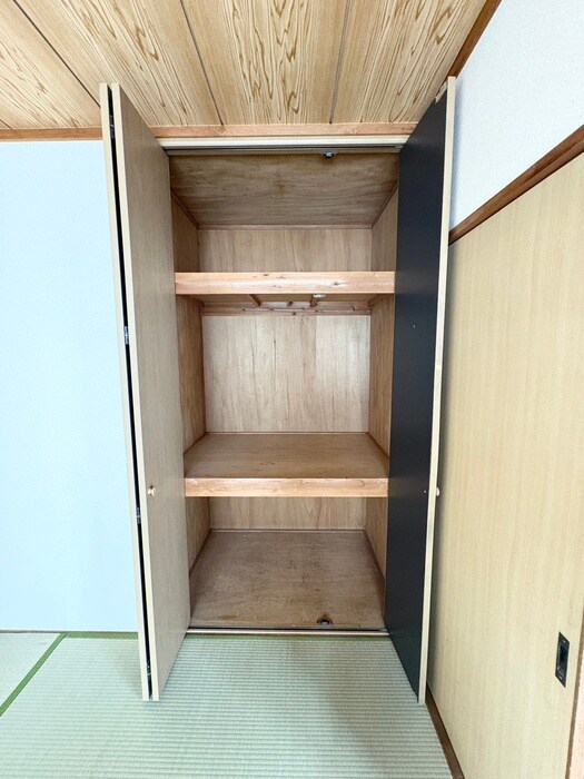 物件内観写真13　(収納)