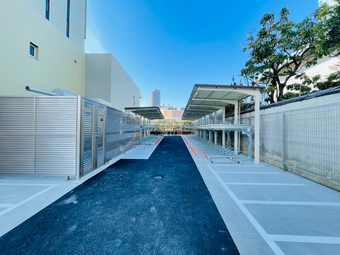 物件外観写真5　(駐輪場)