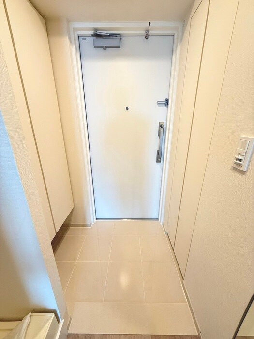 物件内観写真14　(玄関)