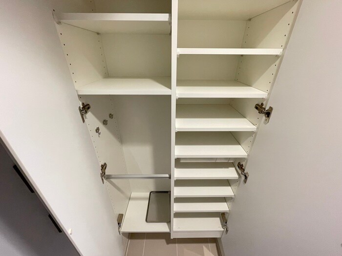 物件内観写真15　(靴箱)