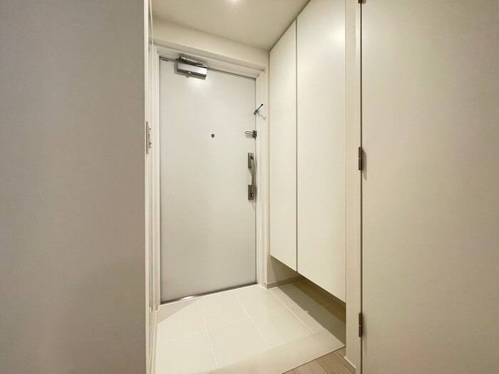 物件内観写真17　(玄関)