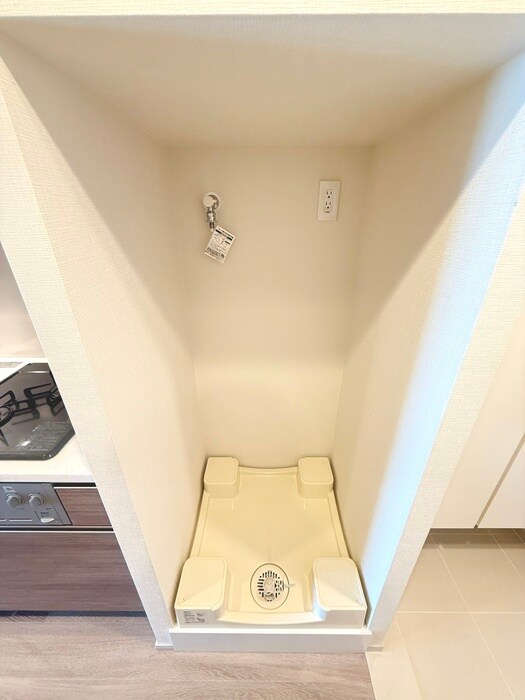 物件内観写真18　(洗濯機置場)