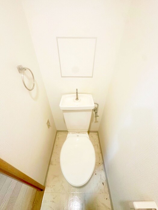 物件内観写真15　(トイレ)