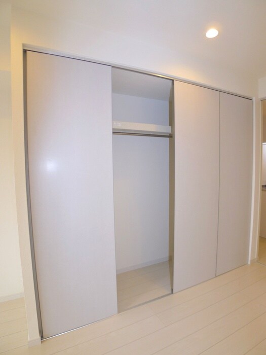 物件内観写真7　(収納)