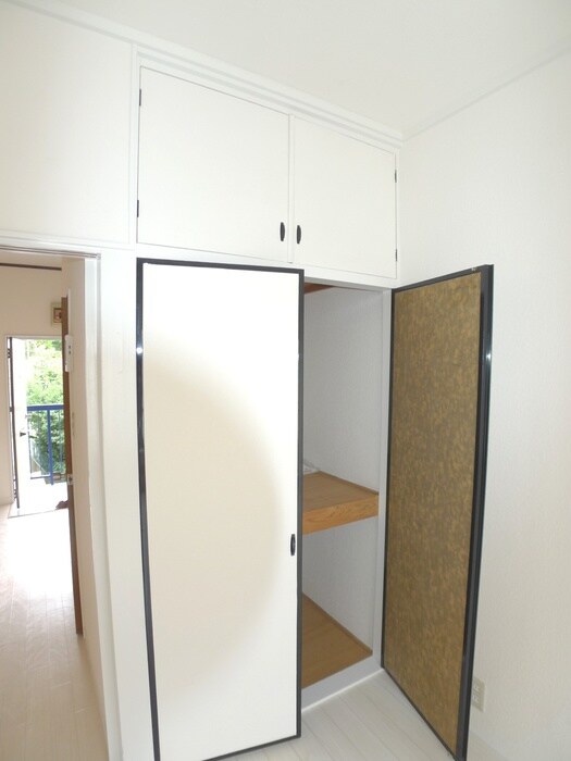 物件内観写真13　(収納)