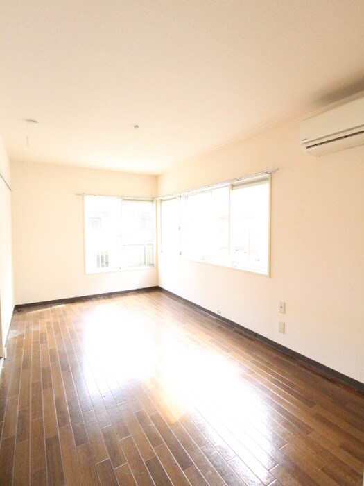 物件内観写真6　(居室)