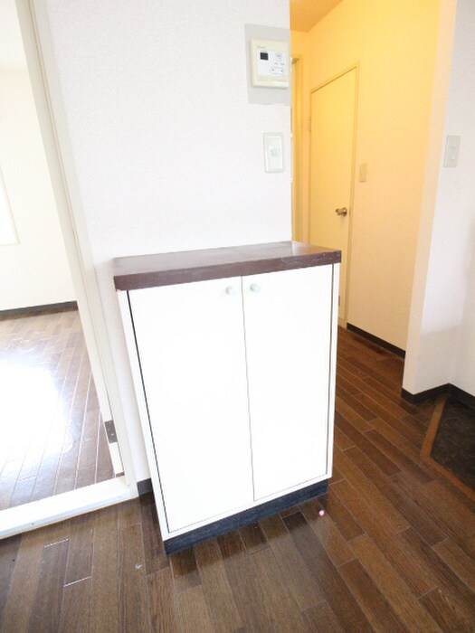 物件内観写真15　(靴箱)