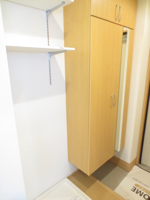 物件内観写真8　(靴箱)