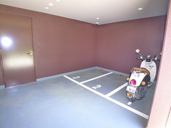 バイク置き場