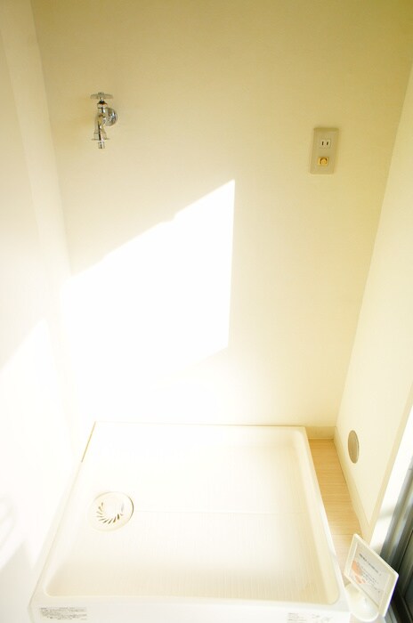 物件内観写真21　(洗濯機置場)