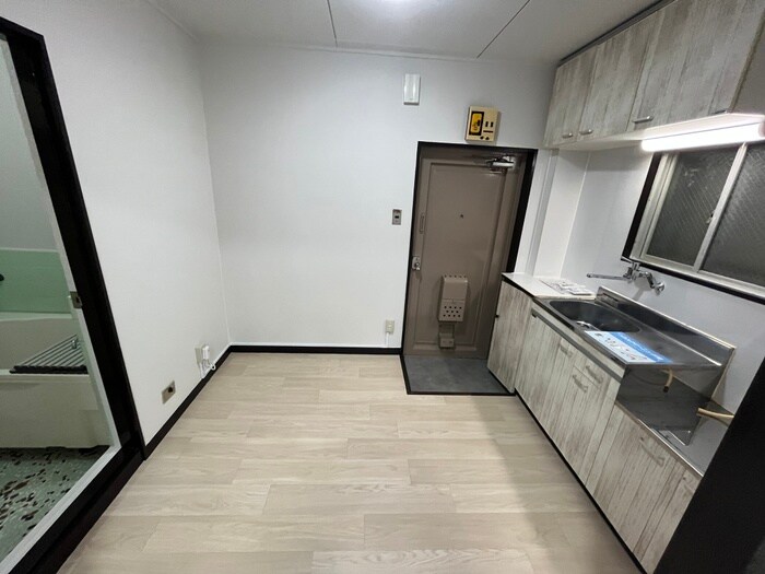 物件内観写真19　(廊下)