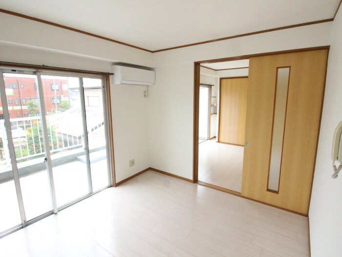 物件内観写真7　(居室)