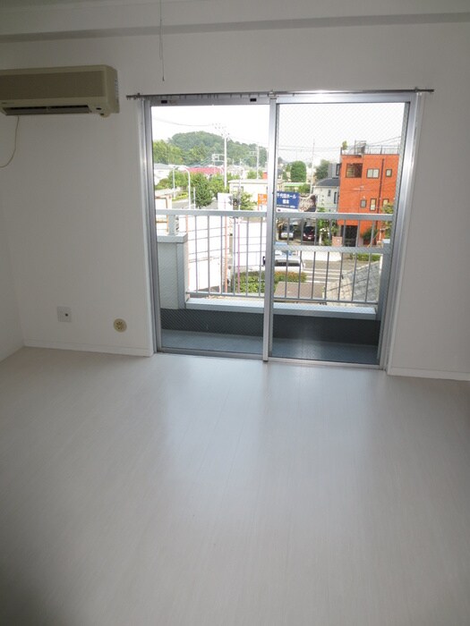 物件内観写真12　(居室)