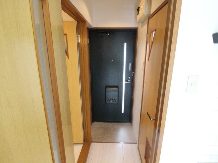 物件内観写真18　(廊下)