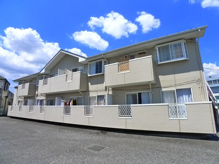 サンヒルズＮｏ．２の物件外観写真