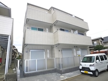 UCDA　Residence新検見川外観写真