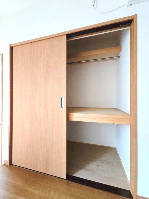 物件内観写真11　(収納)