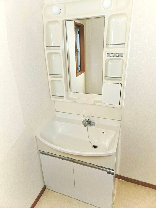 物件内観写真13　(洗面)