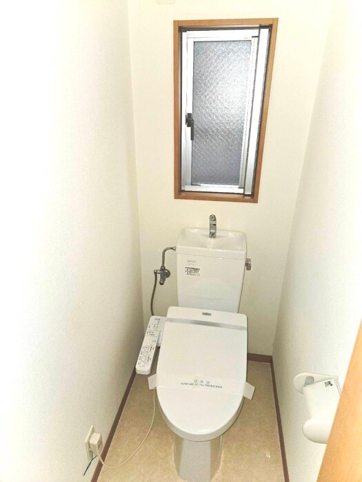 物件内観写真15　(トイレ)