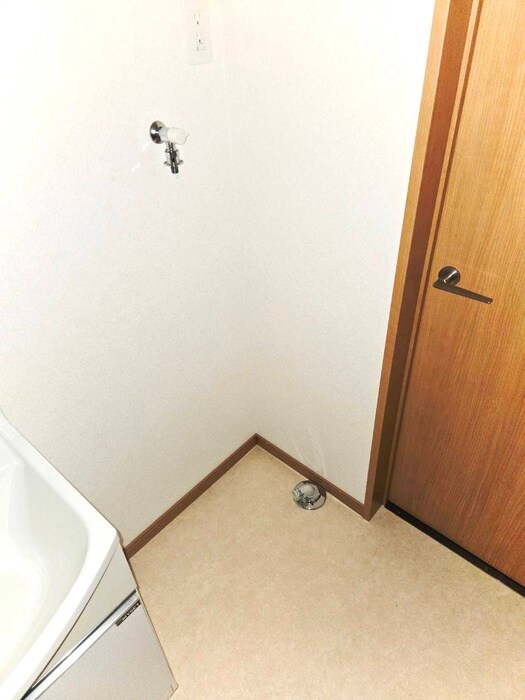 物件内観写真21　(洗濯機置場)