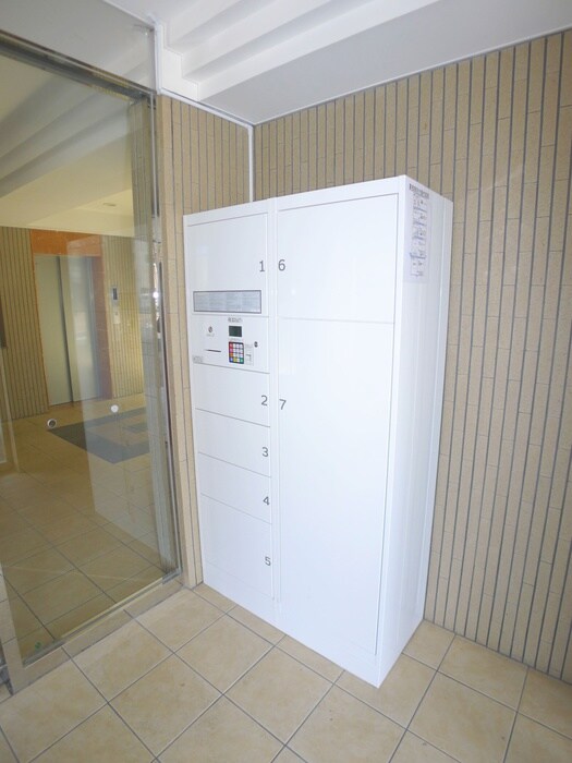 物件外観写真4　(建物設備)