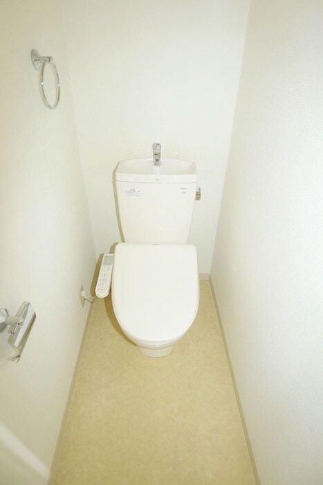 物件内観写真12　(トイレ)