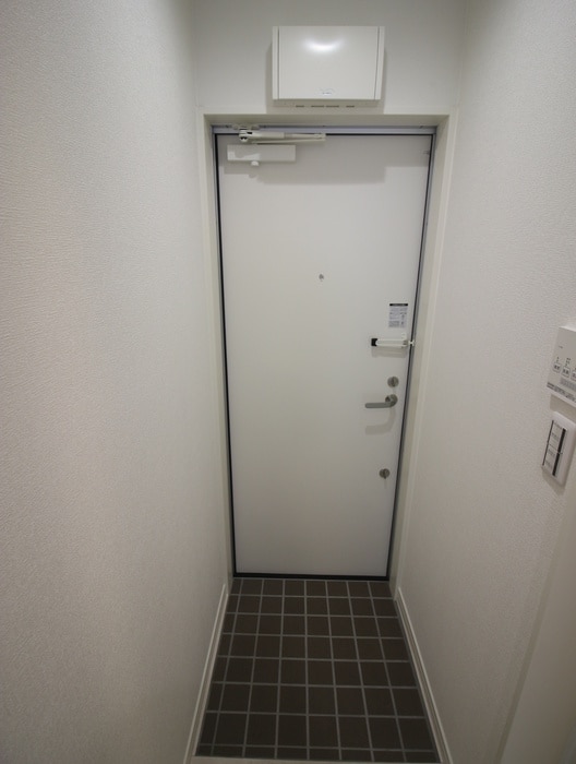 物件内観写真15　(玄関)