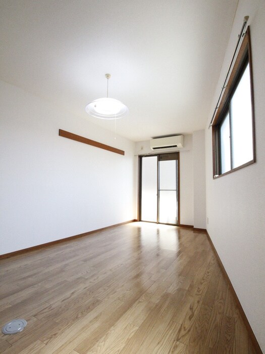 物件内観写真18　(居室)