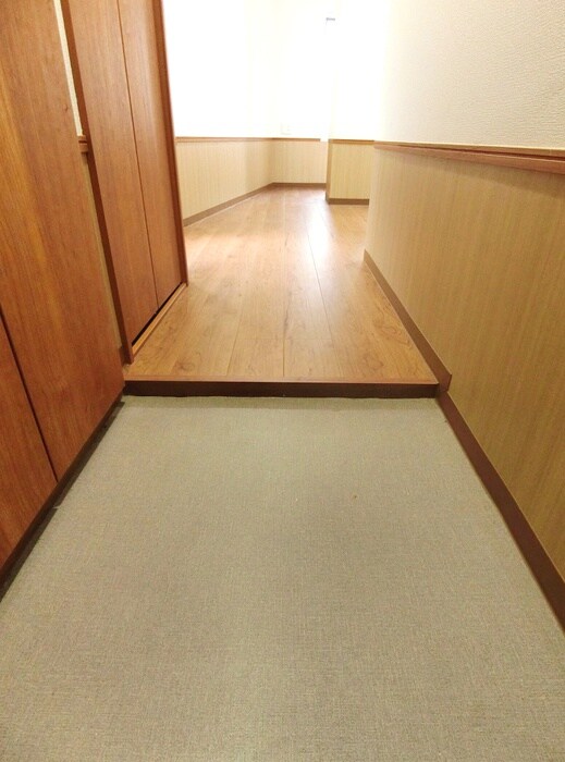 物件内観写真19　(玄関)