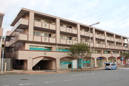 Prima Vera参番館外観写真