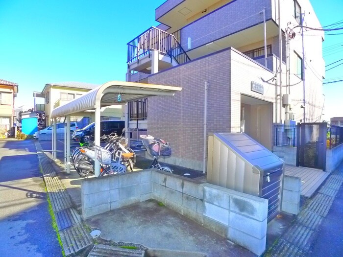 物件外観写真6　(駐輪場)