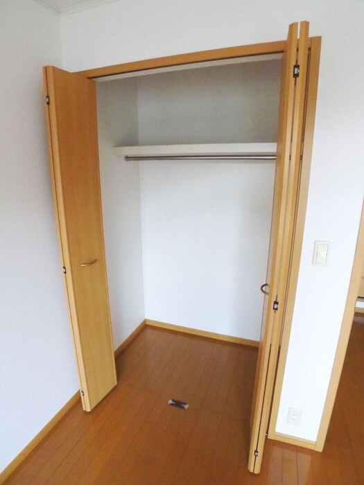 物件内観写真16　(収納)