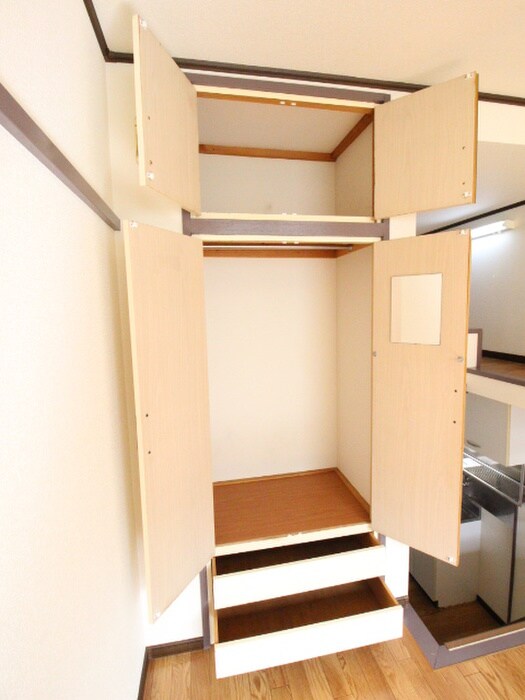 物件内観写真12　(収納)