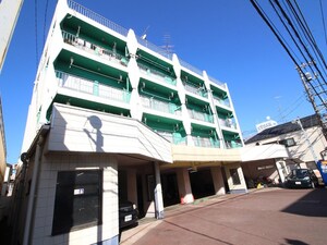 常磐マンション外観写真