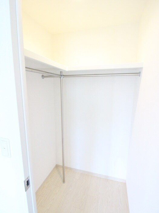 物件内観写真14　(収納)