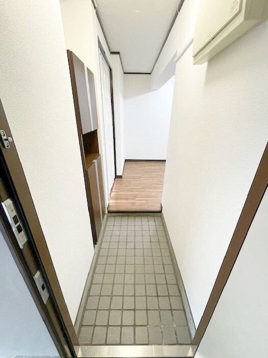 物件内観写真6　(廊下)