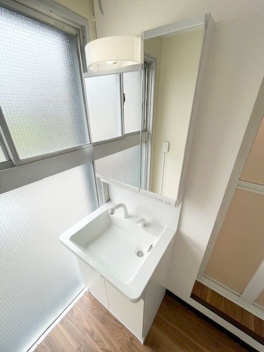 物件内観写真12　(洗面)