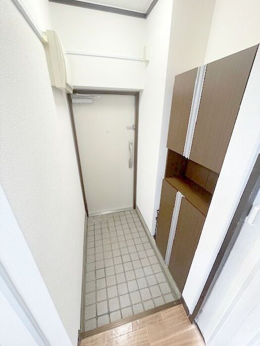 物件内観写真19　(玄関)
